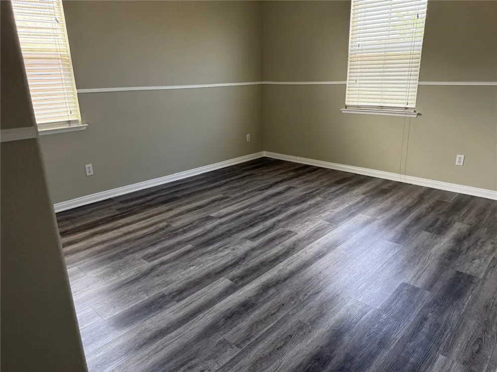 1742 Edmon Way Riverside, CA 92501