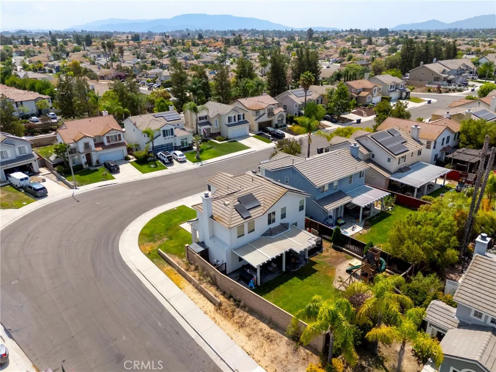 39223 Devotion Lane Murrieta, CA 92563