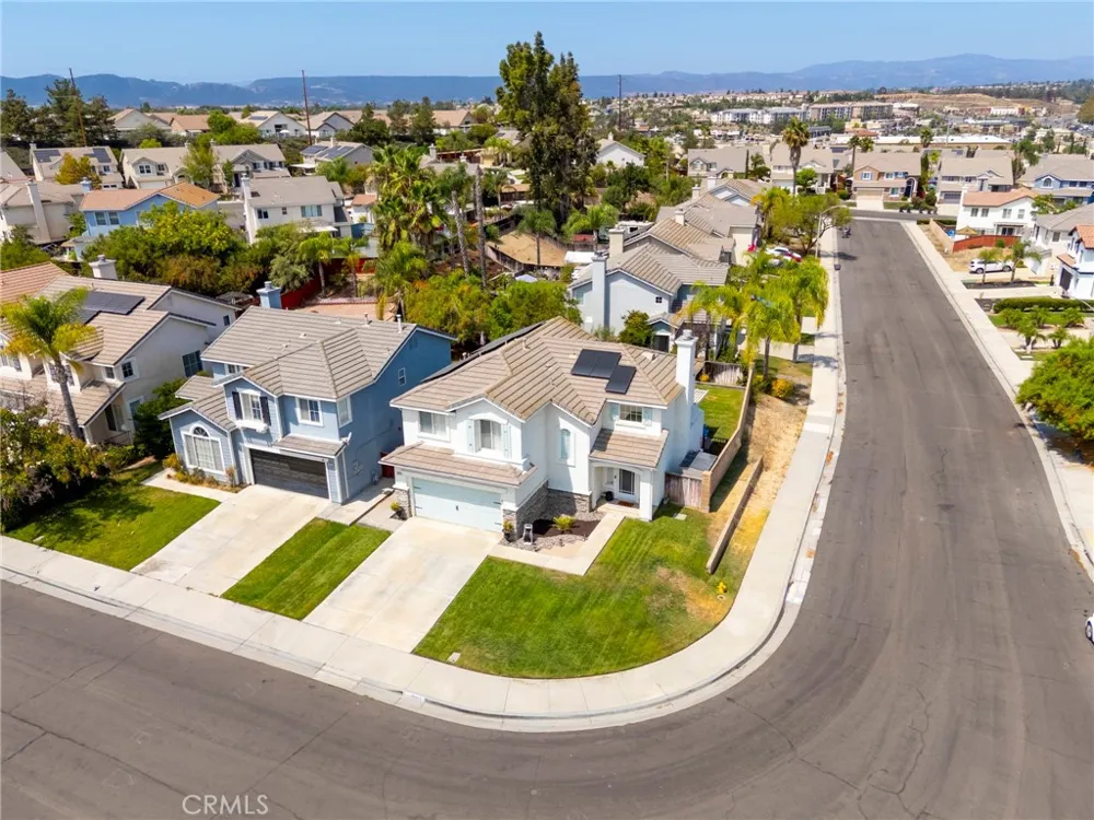 39223 Devotion Lane Murrieta, CA 92563