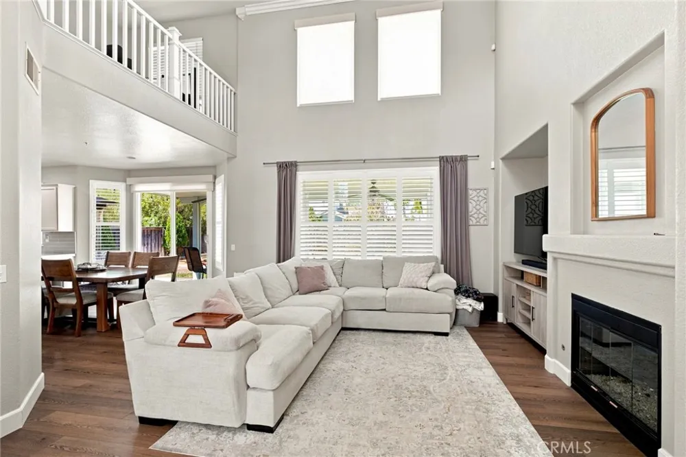 39223 Devotion Lane Murrieta, CA 92563