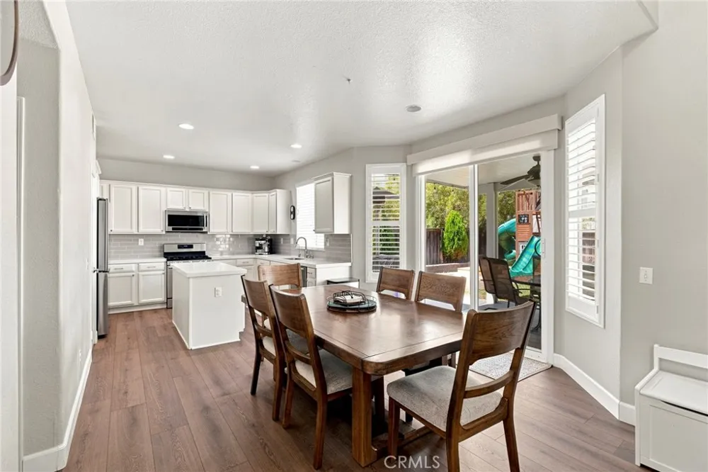 39223 Devotion Lane Murrieta, CA 92563