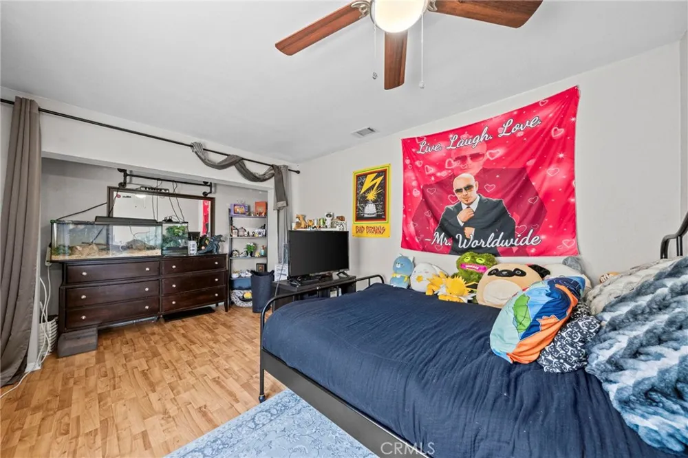 27620 Connie Menifee, CA 92586