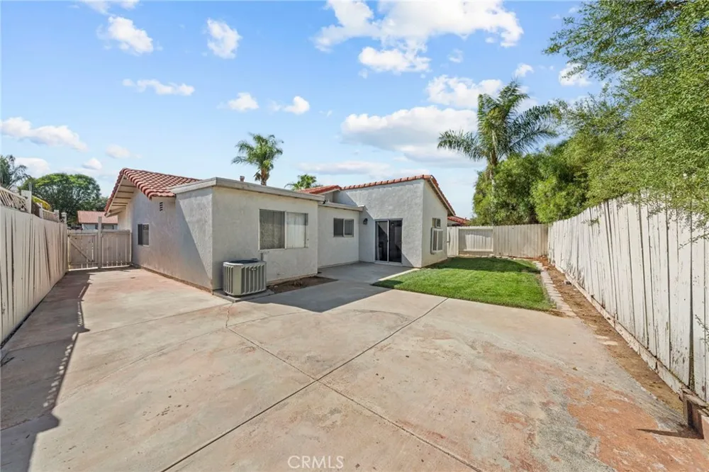 27620 Connie Menifee, CA 92586