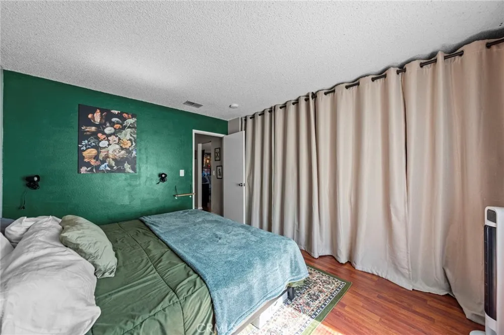27620 Connie Menifee, CA 92586
