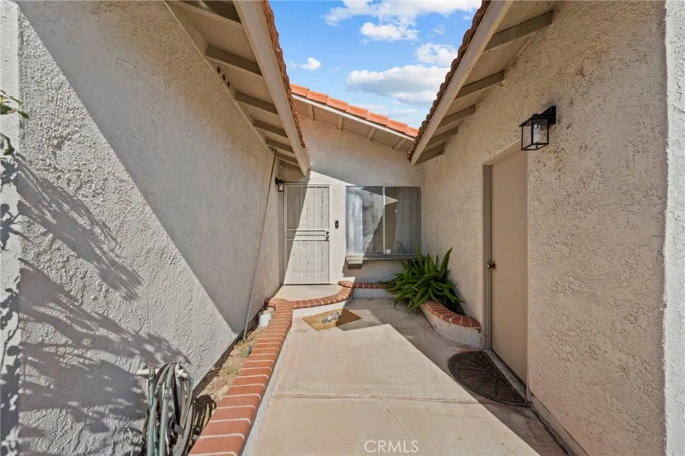 27620 Connie Menifee, CA 92586