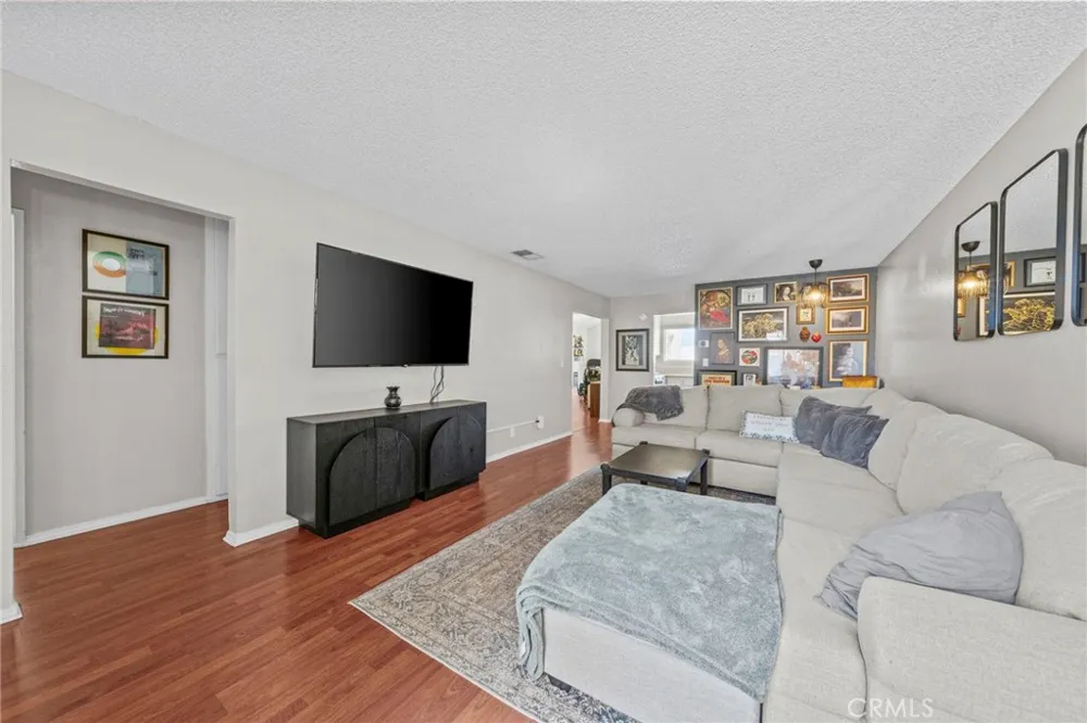 27620 Connie Menifee, CA 92586