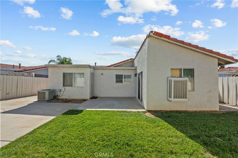 27620 Connie Menifee, CA 92586