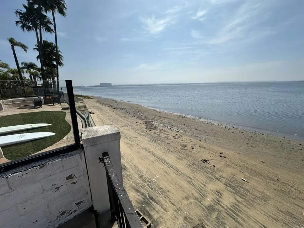 41 SPINNAKER WAY Coronado, CA 92118