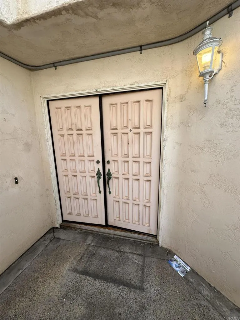 41 SPINNAKER WAY Coronado, CA 92118