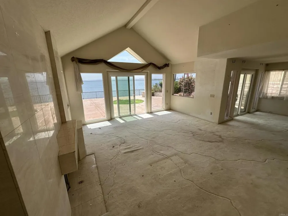 41 SPINNAKER WAY Coronado, CA 92118