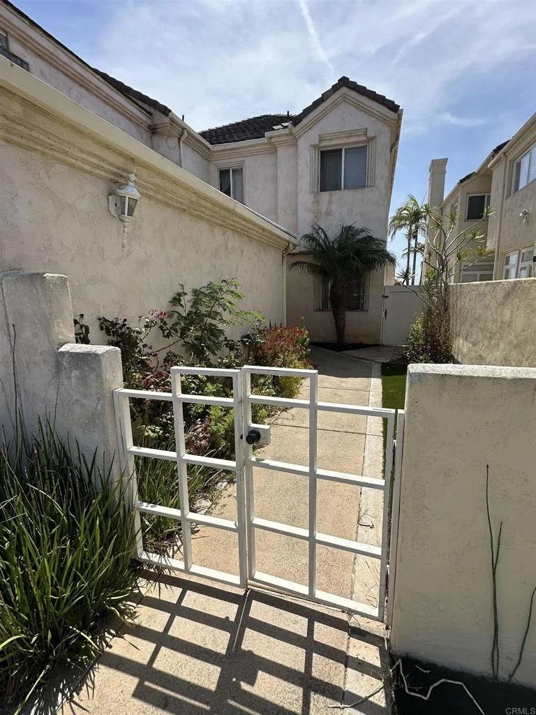 41 SPINNAKER WAY Coronado, CA 92118