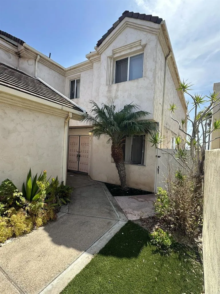 41 SPINNAKER WAY Coronado, CA 92118