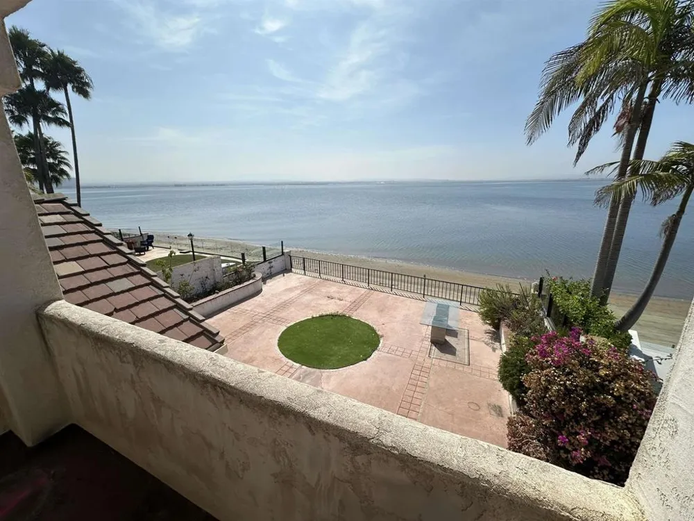 41 SPINNAKER WAY Coronado, CA 92118