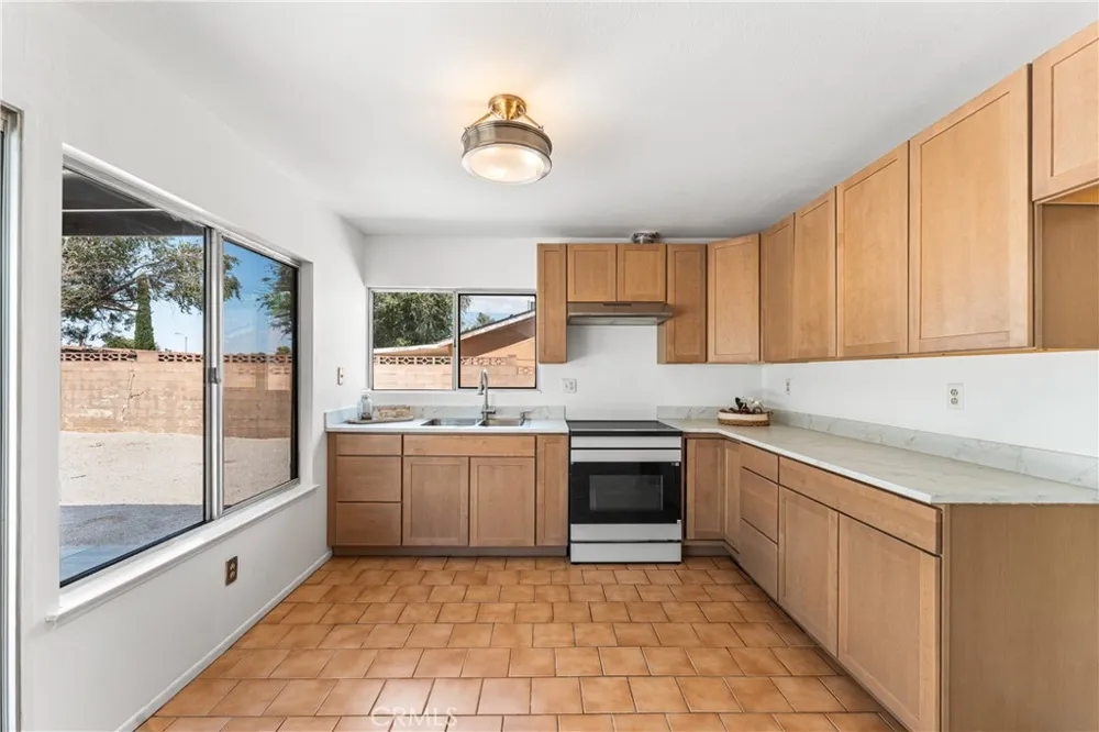 3731 W Avenue K14 Lancaster, CA 93536
