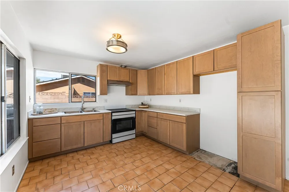 3731 W Avenue K14 Lancaster, CA 93536