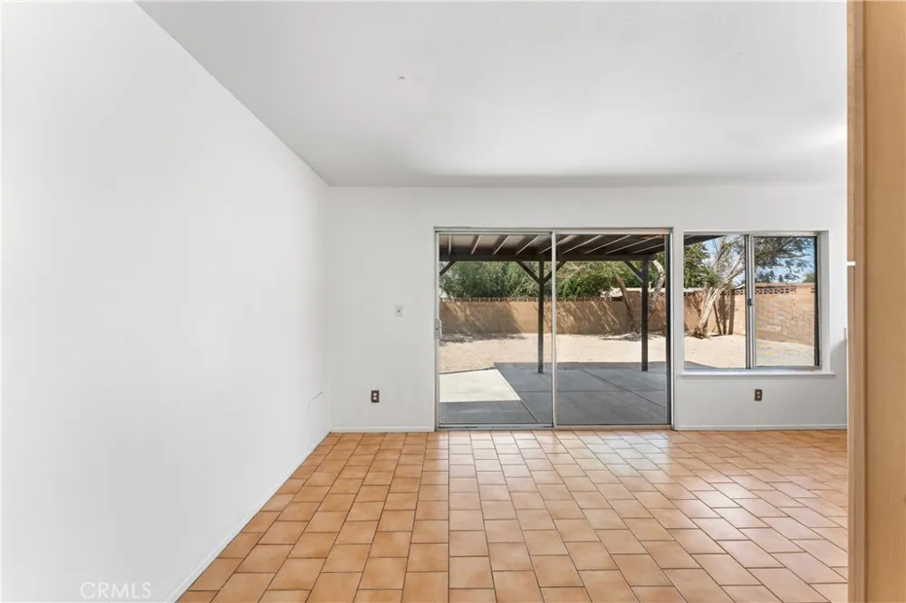 3731 W Avenue K14 Lancaster, CA 93536
