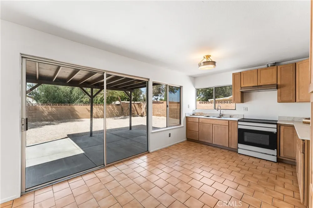 3731 W Avenue K14 Lancaster, CA 93536