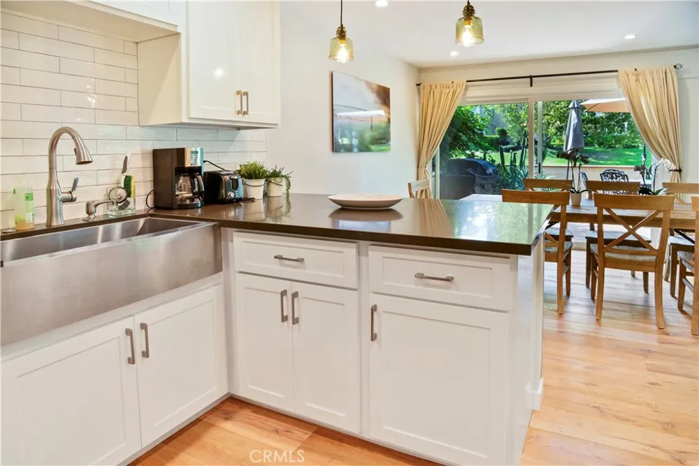 2112 Vista Dorado Newport Beach, CA 92660