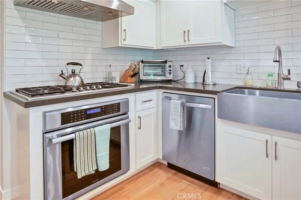 2112 Vista Dorado Newport Beach, CA 92660