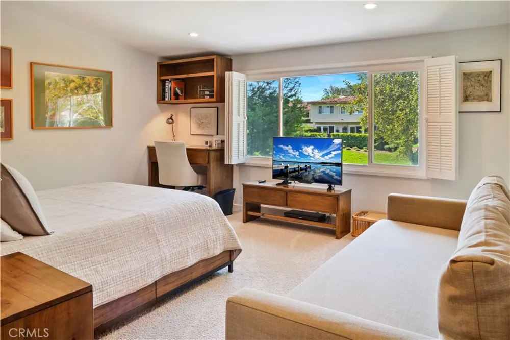2112 Vista Dorado Newport Beach, CA 92660