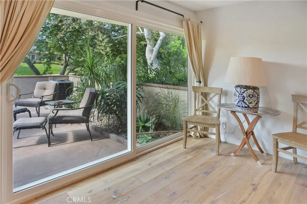 2112 Vista Dorado Newport Beach, CA 92660