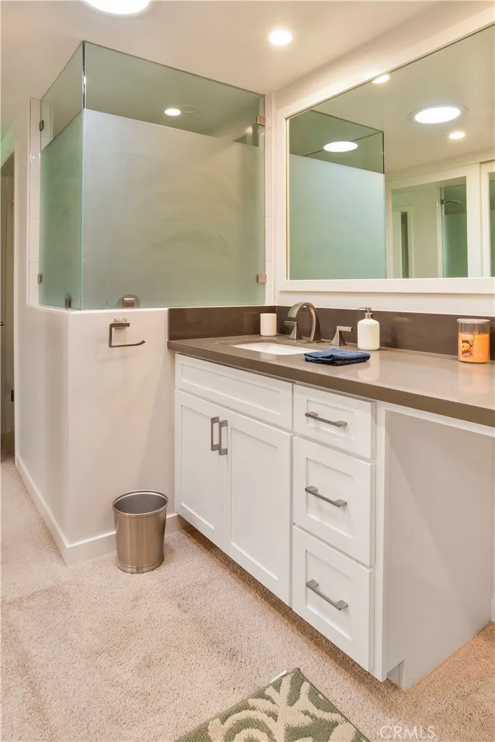 2112 Vista Dorado Newport Beach, CA 92660