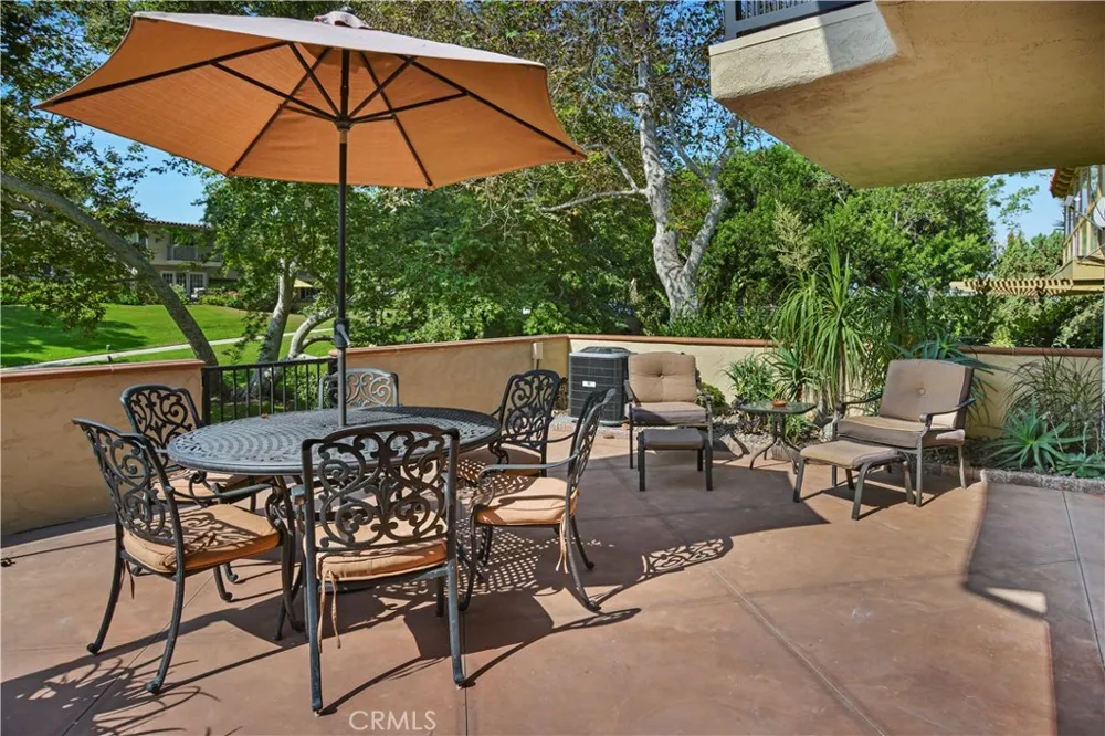 2112 Vista Dorado Newport Beach, CA 92660