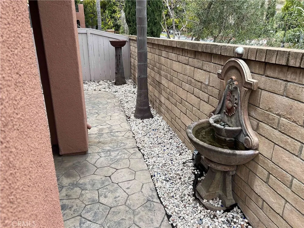 2675 Matera Lane San Diego, CA 92108