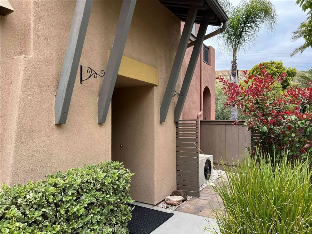 2675 Matera Lane San Diego, CA 92108