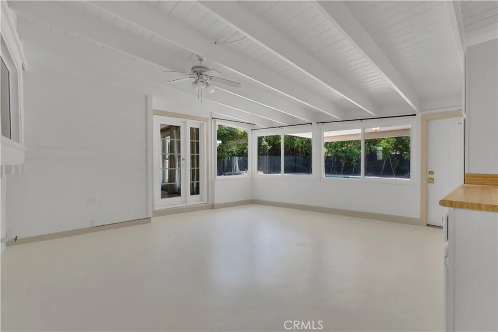 11944 Hesby Street Valley Village, CA 91607