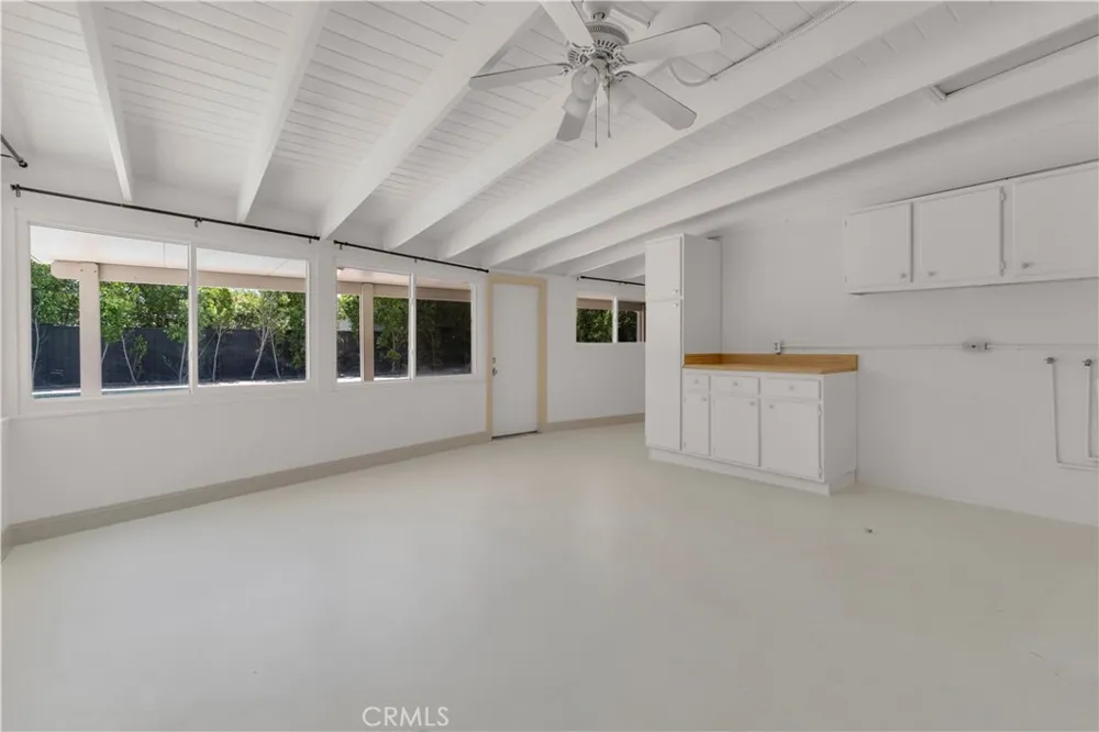 11944 Hesby Street Valley Village, CA 91607