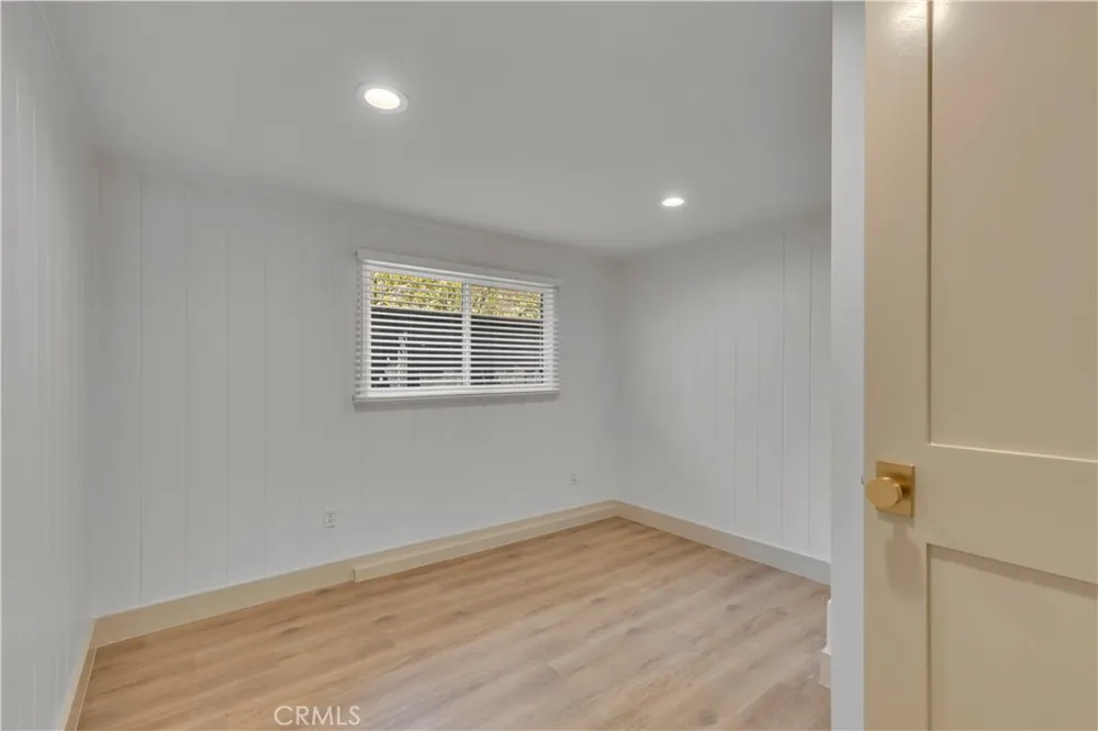 11944 Hesby Street Valley Village, CA 91607