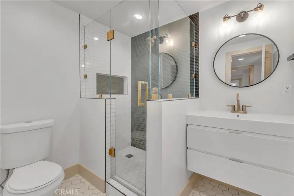 11944 Hesby Street Valley Village, CA 91607