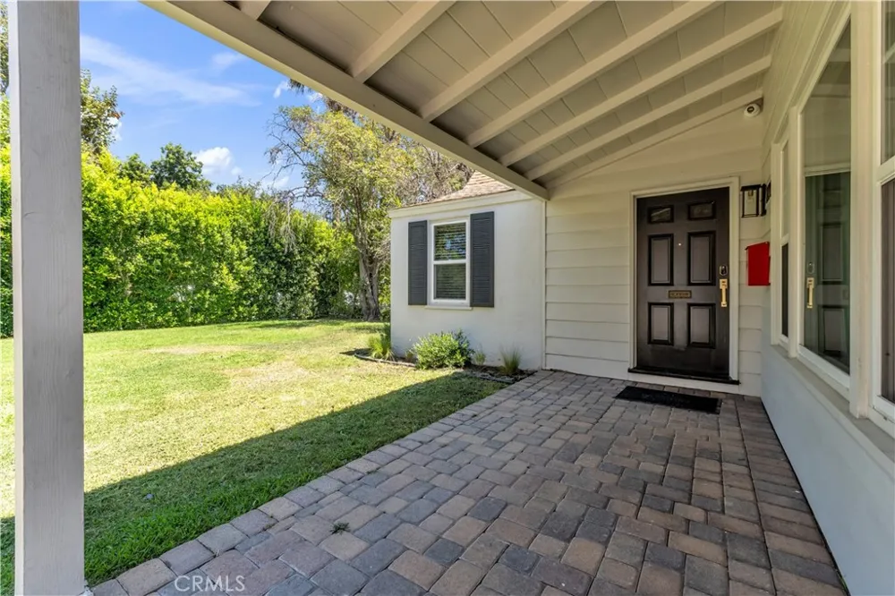 11944 Hesby Street Valley Village, CA 91607