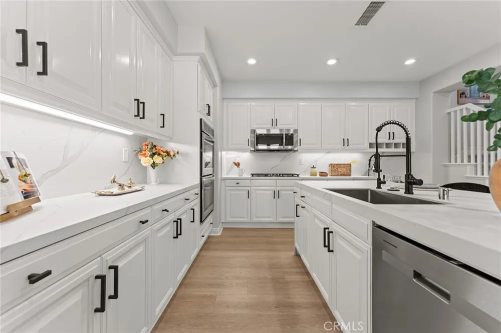 113 Sanctuary Irvine, CA 92620
