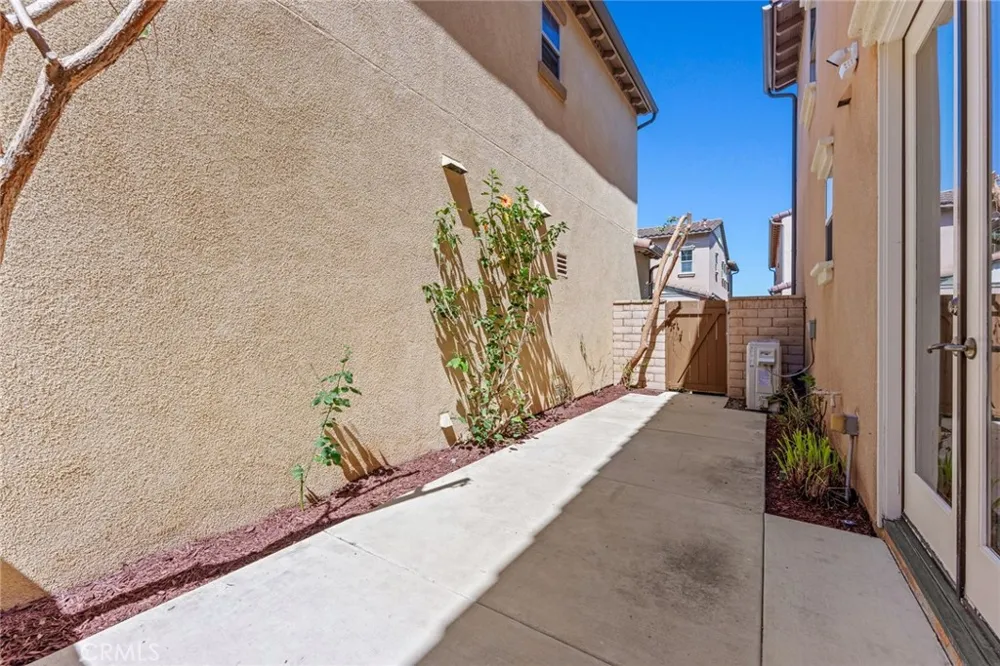 113 Sanctuary Irvine, CA 92620