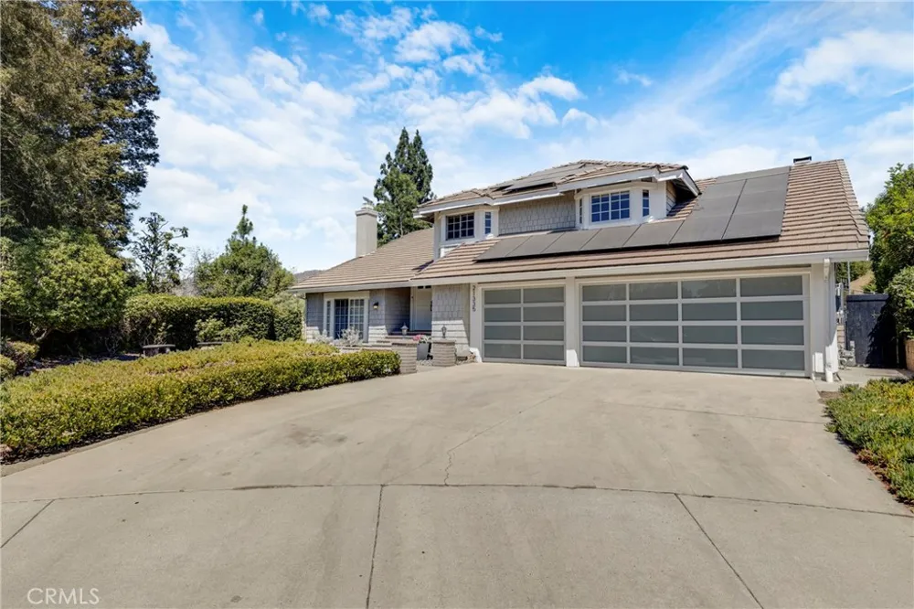 21335 Dove Chatsworth, CA 91311