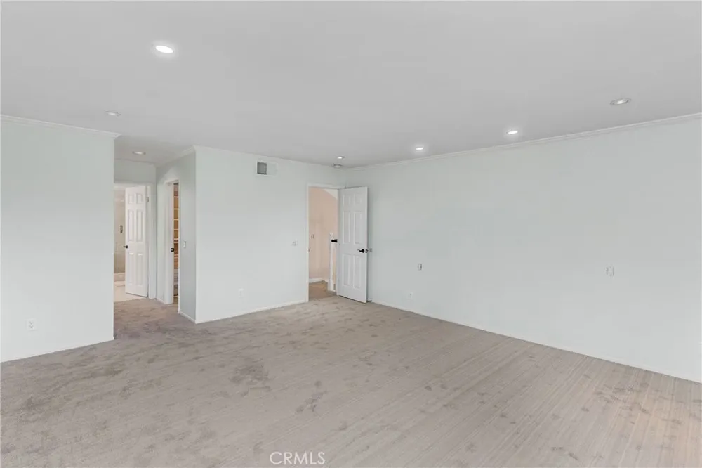 21335 Dove Chatsworth, CA 91311