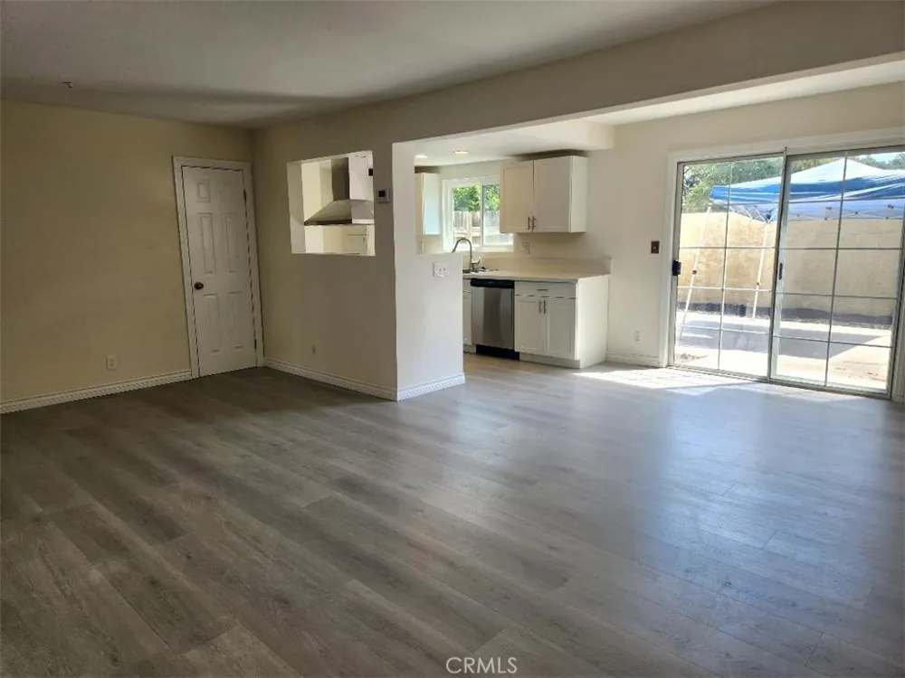 1573 S Reservoir Street #j Pomona, CA 91766