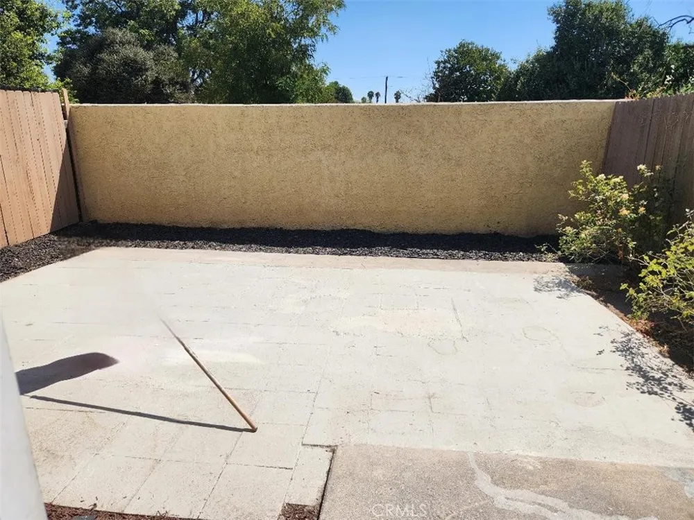1573 S Reservoir Street #j Pomona, CA 91766
