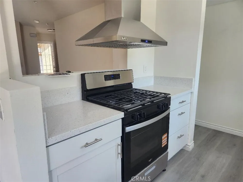 1573 S Reservoir Street #j Pomona, CA 91766