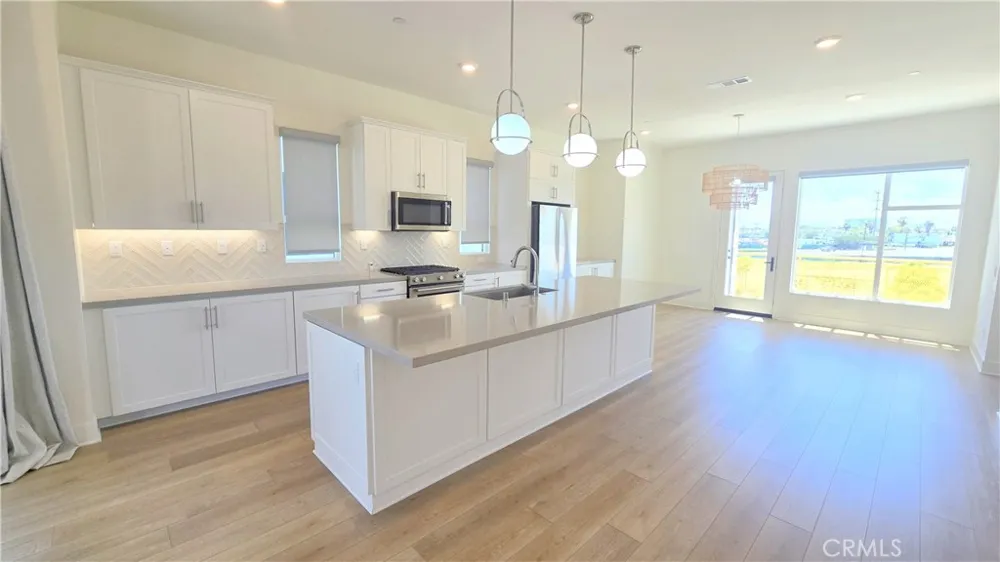 2245 Skylar Place Tustin, CA 92782