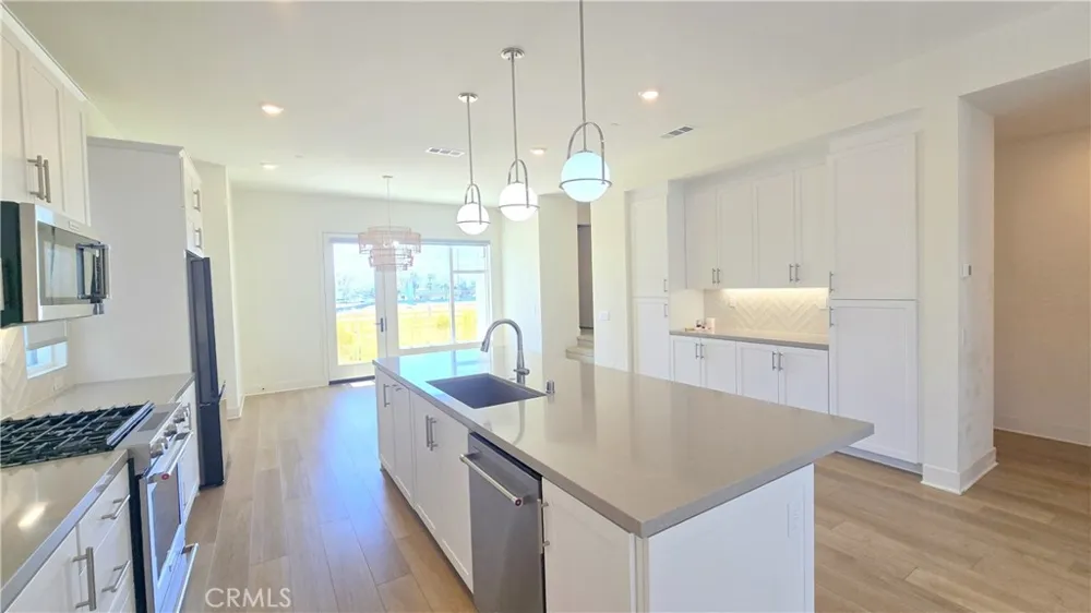 2245 Skylar Place Tustin, CA 92782