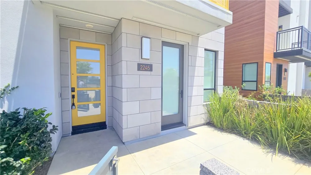 2245 Skylar Place Tustin, CA 92782