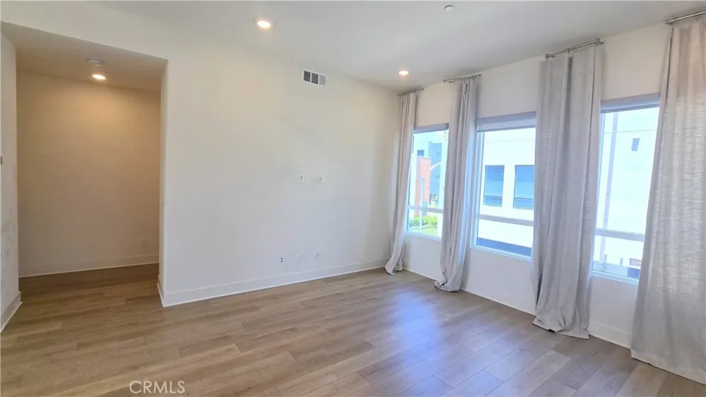 2245 Skylar Place Tustin, CA 92782