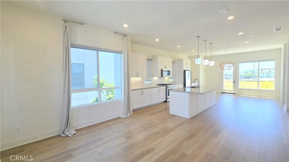 2245 Skylar Place Tustin, CA 92782