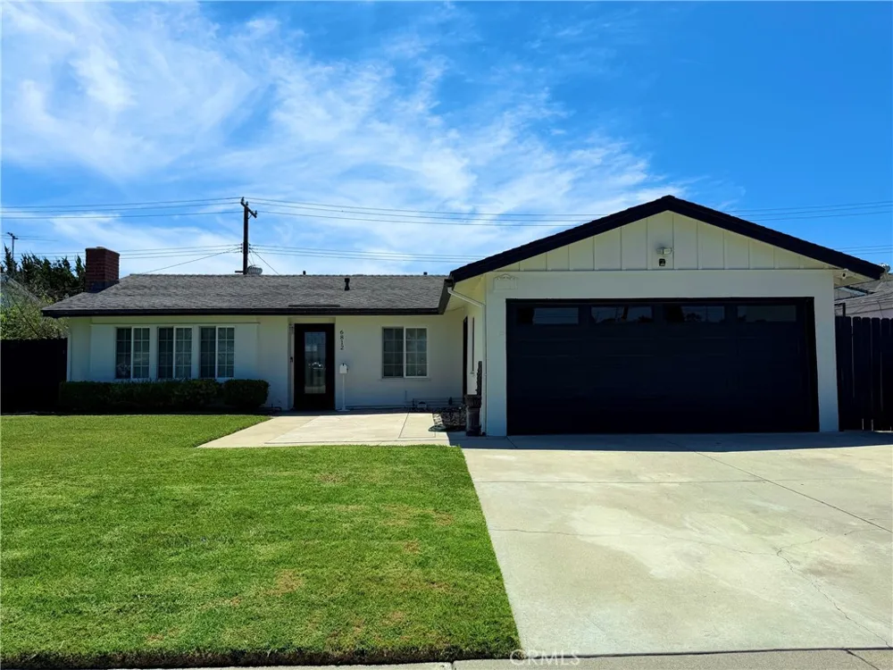 6812 Chapman Garden Grove, CA 92845