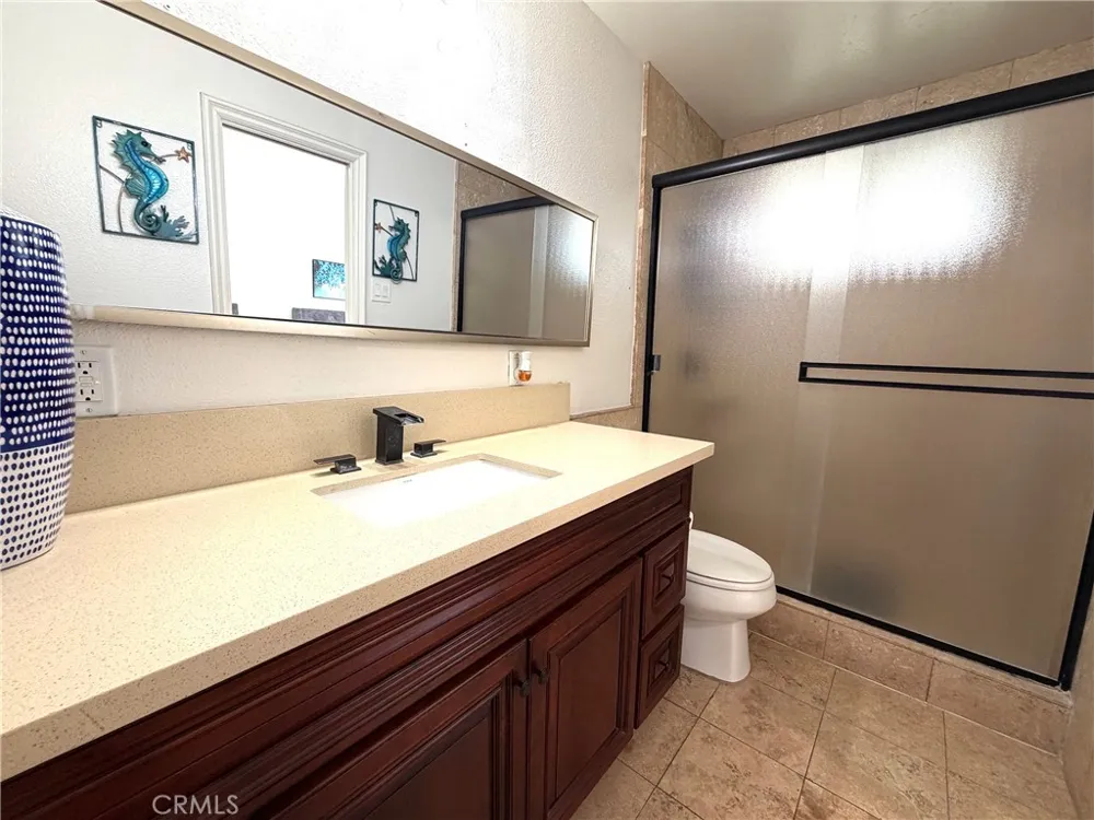 6812 Chapman Garden Grove, CA 92845