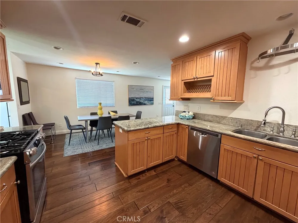 6812 Chapman Garden Grove, CA 92845