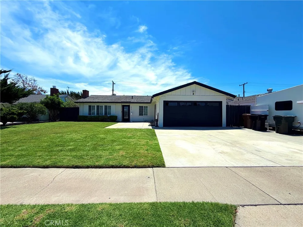 6812 Chapman Garden Grove, CA 92845